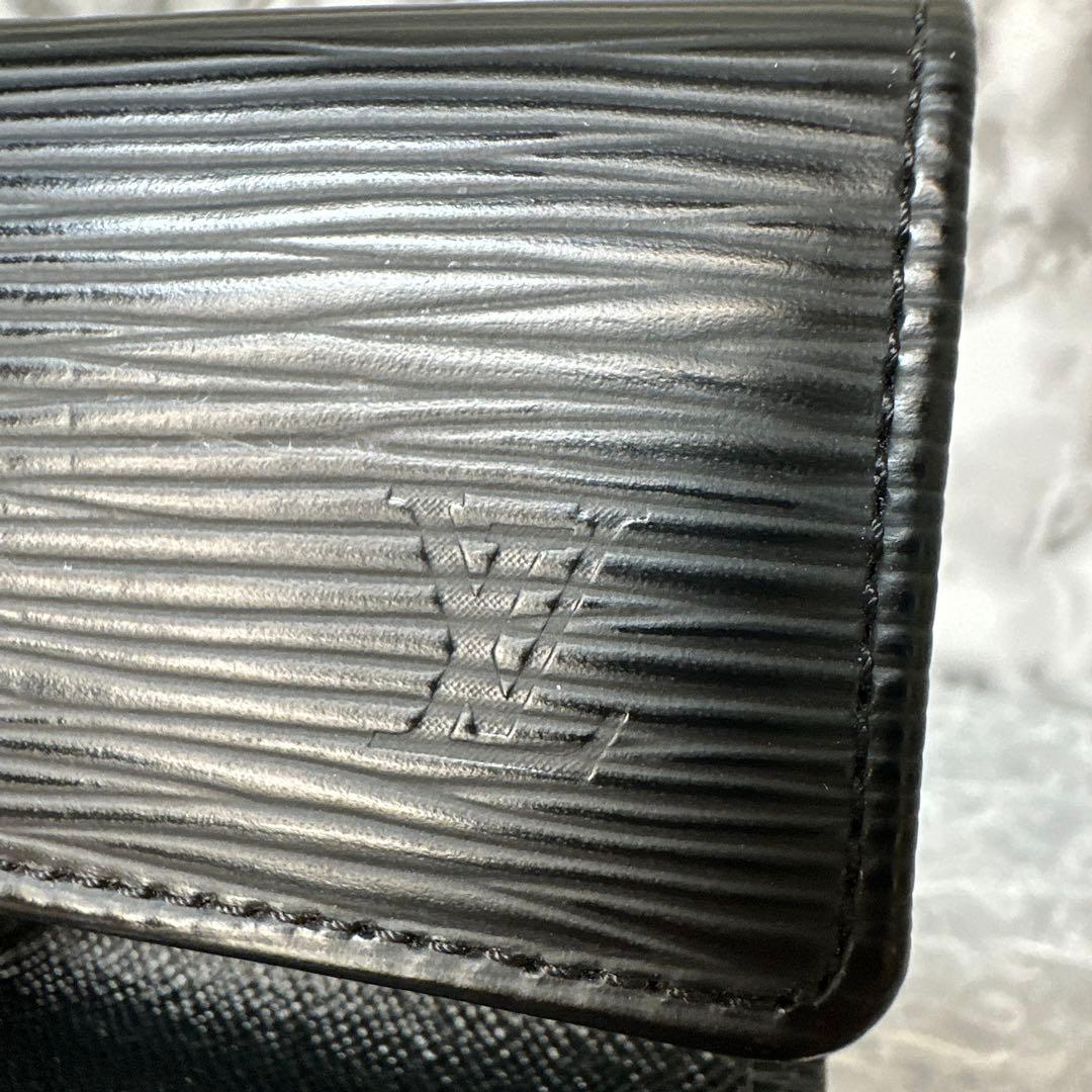 さくらLouis Vuitton エピレザー 黒　6連キーリング　超美品