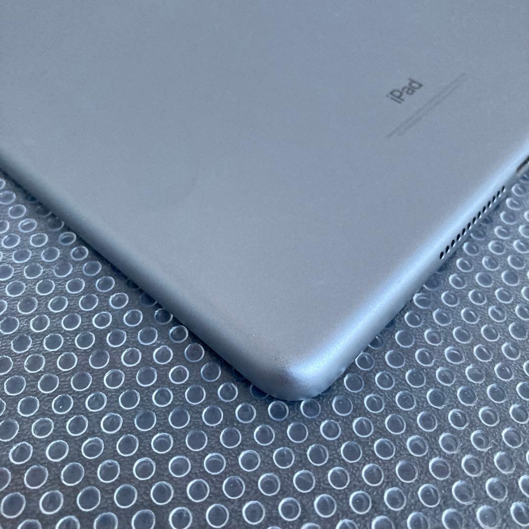 3556【早い者勝ち】美品☆iPad6 第6世代 32GB WIFIモデル☆
