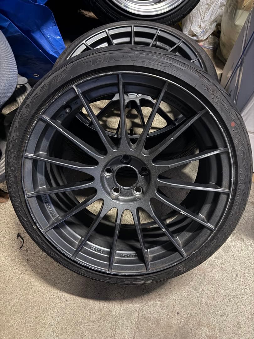 ENKEI RS05RR 18インチ8.5j pcd100 5穴