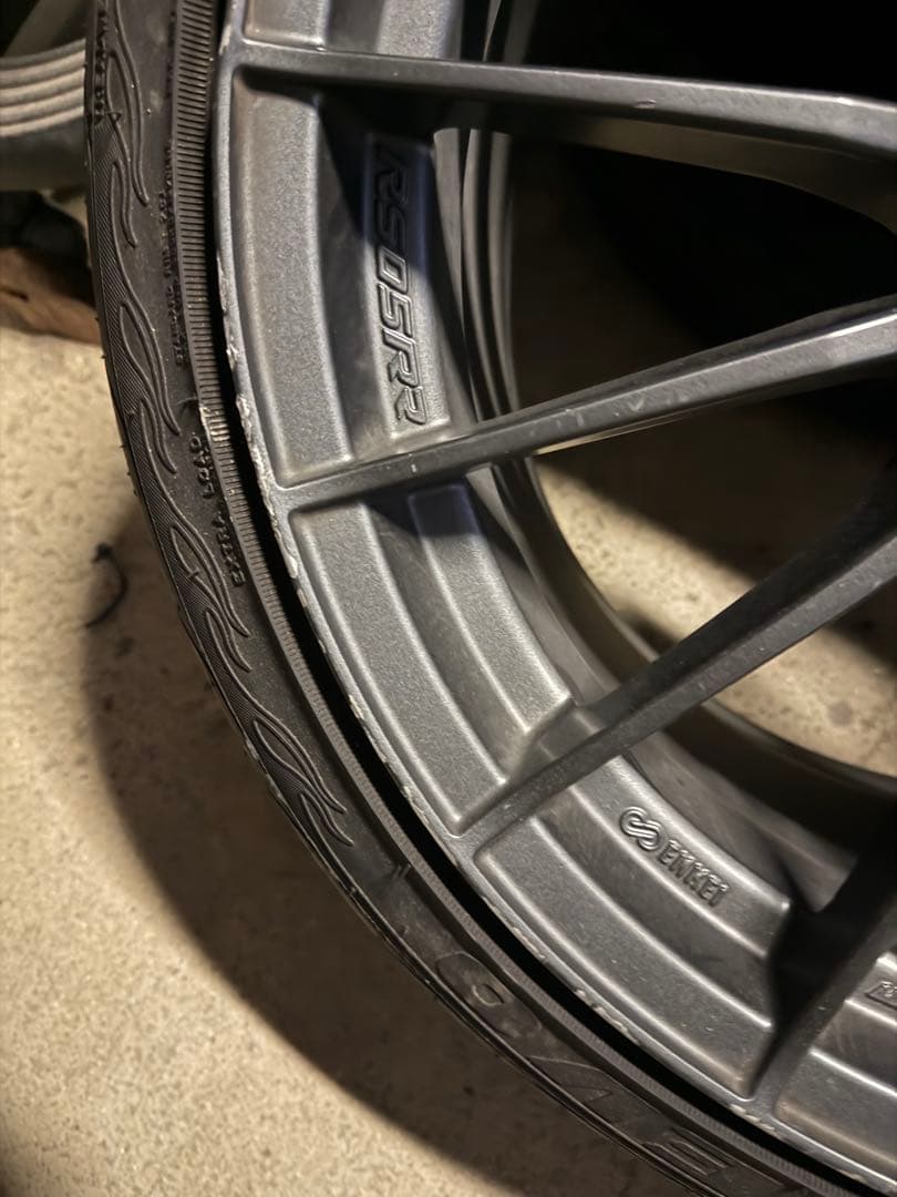 ENKEI RS05RR 18インチ8.5j pcd100 5穴