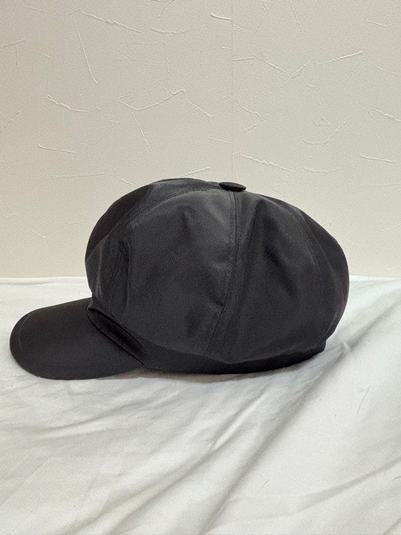 PRADA Re-Nylon ニュースボーイキャップ