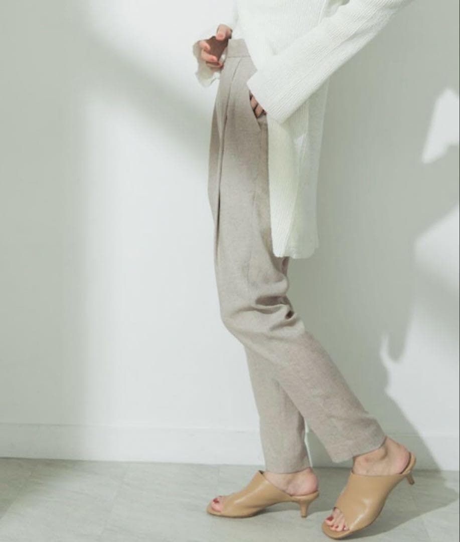 美品　エンフォルド　リネンライクゴムジョッパーズ　ベージュ.