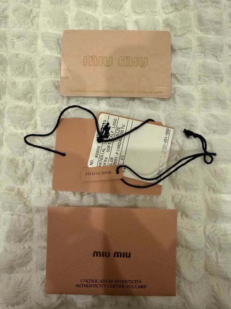 【miumiu】 iPhone13Pro ケース