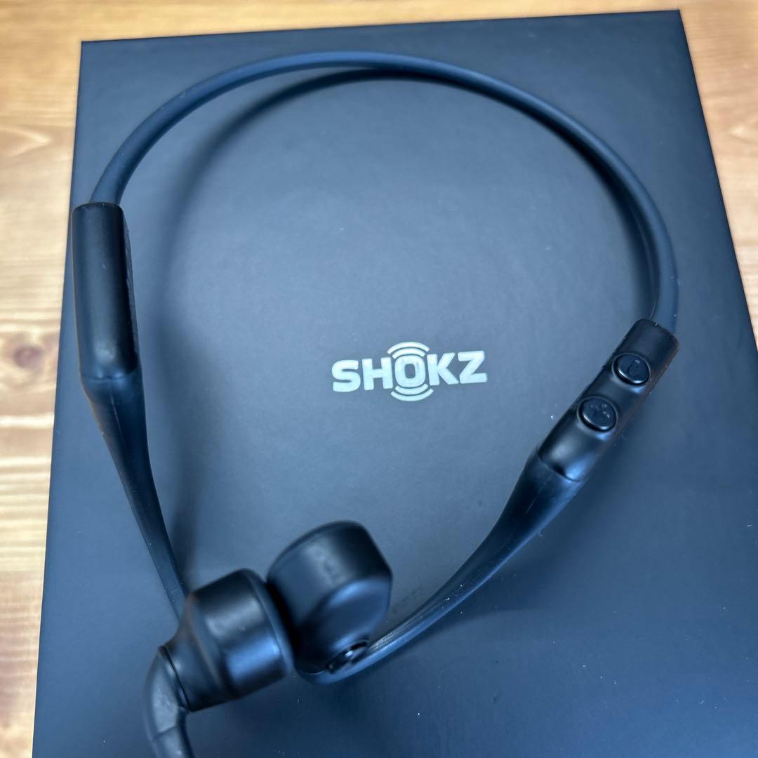 【美品】SHOKZ OPENCOMM 骨伝導イヤホン ブラック