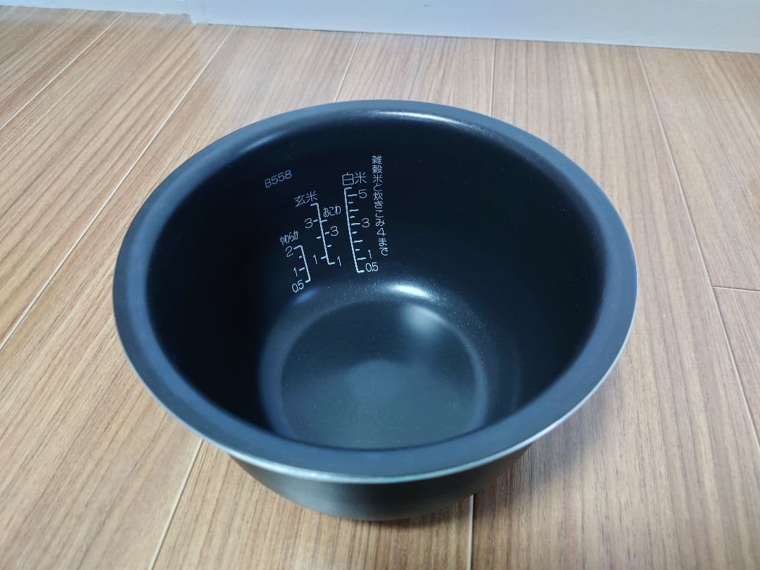 美品 2022年製 象印 圧力IH 炊飯器 5.5合 NW-J10 極め炊き