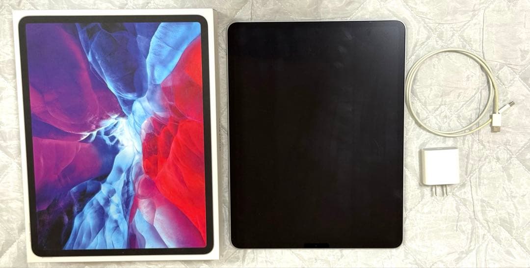 iPad Pro 12.9インチ (第4世代) シルバー 本体　バッテリー97%