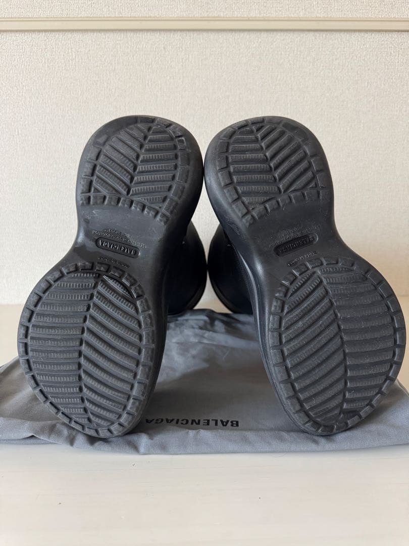Balenciaga Crocs カニエウェスト