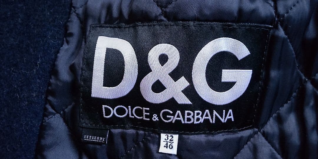 送料込み！D&G 中綿ダッフルコート フード付きイタリア製