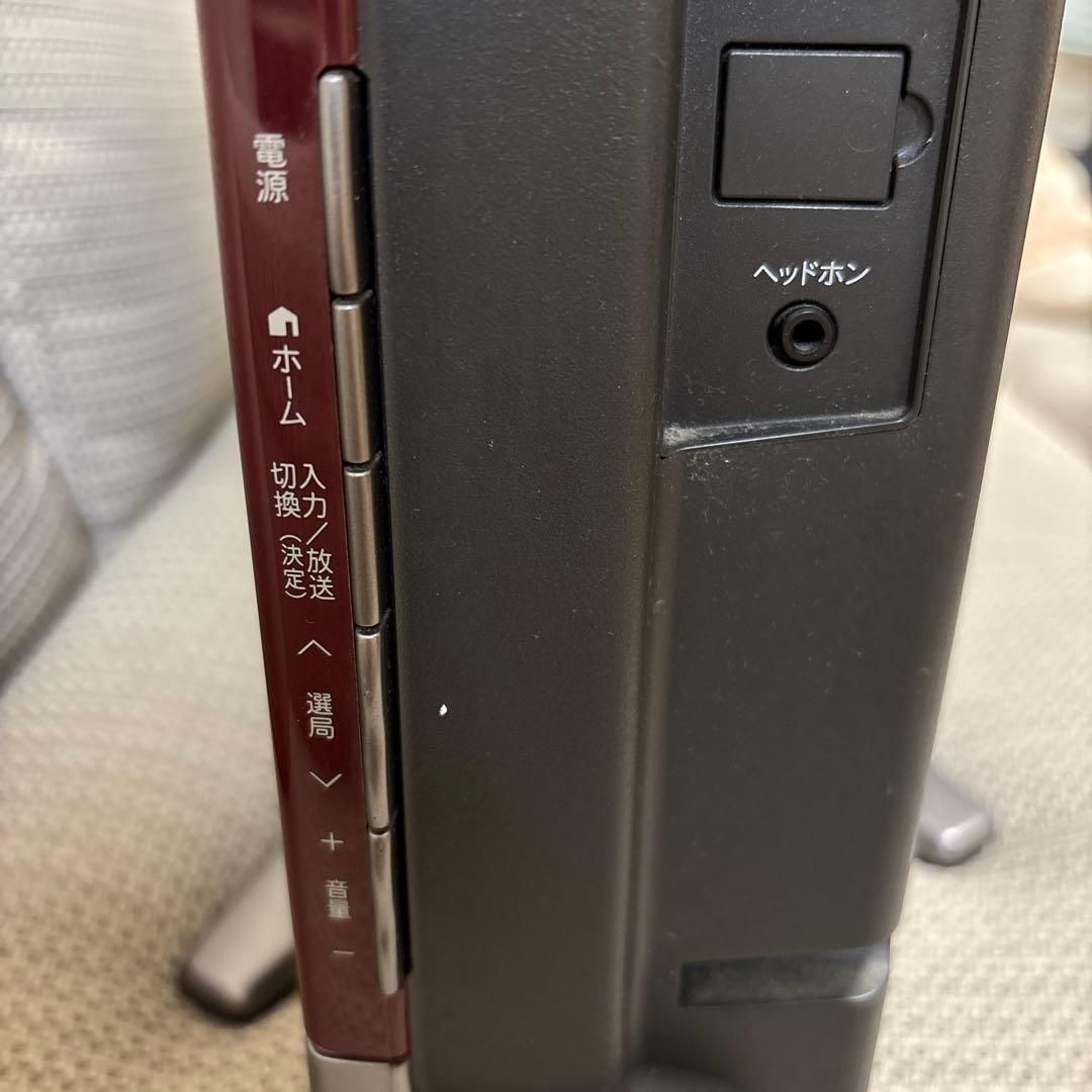 SHARP AQUOS 赤い液晶テレビ 本体
