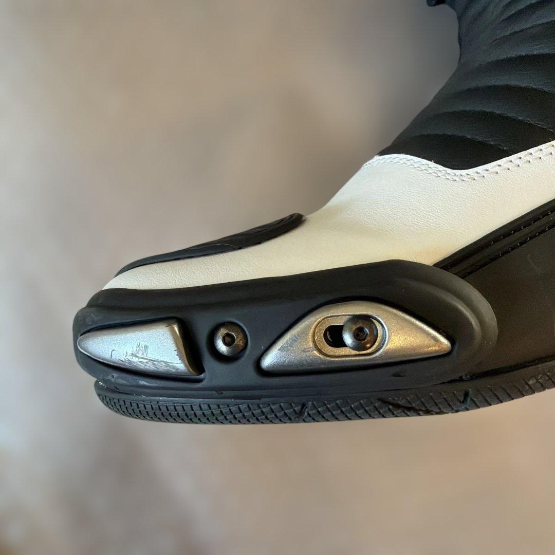 ベリック　レーシングブーツ　サイズ46 白黒