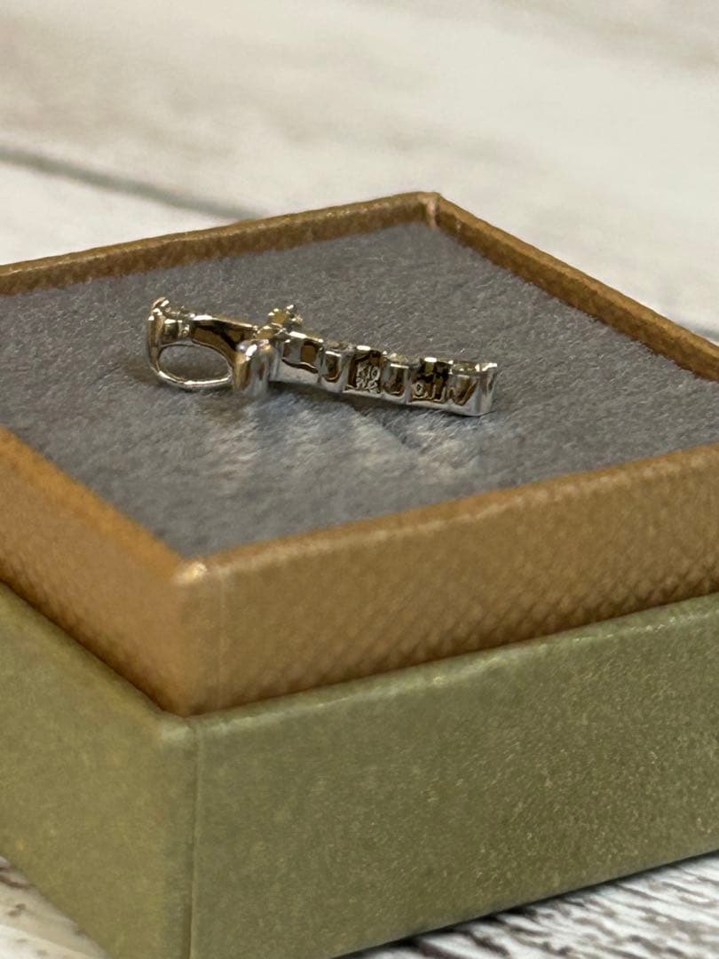 【美品】K10WGダイヤモンドクロスペンダントトップ