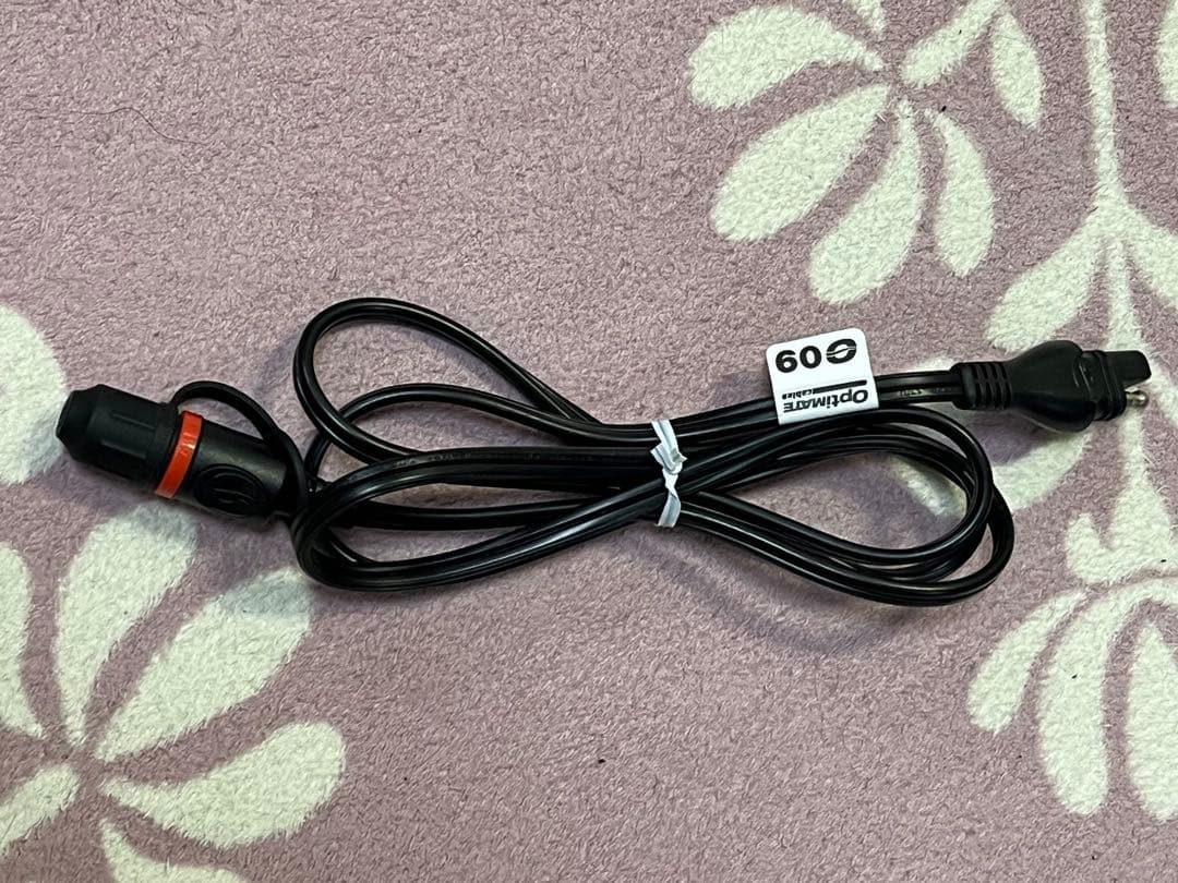 OptiMATE 4 デュアルプログラム 充電器CAN-busヘラーソケット付