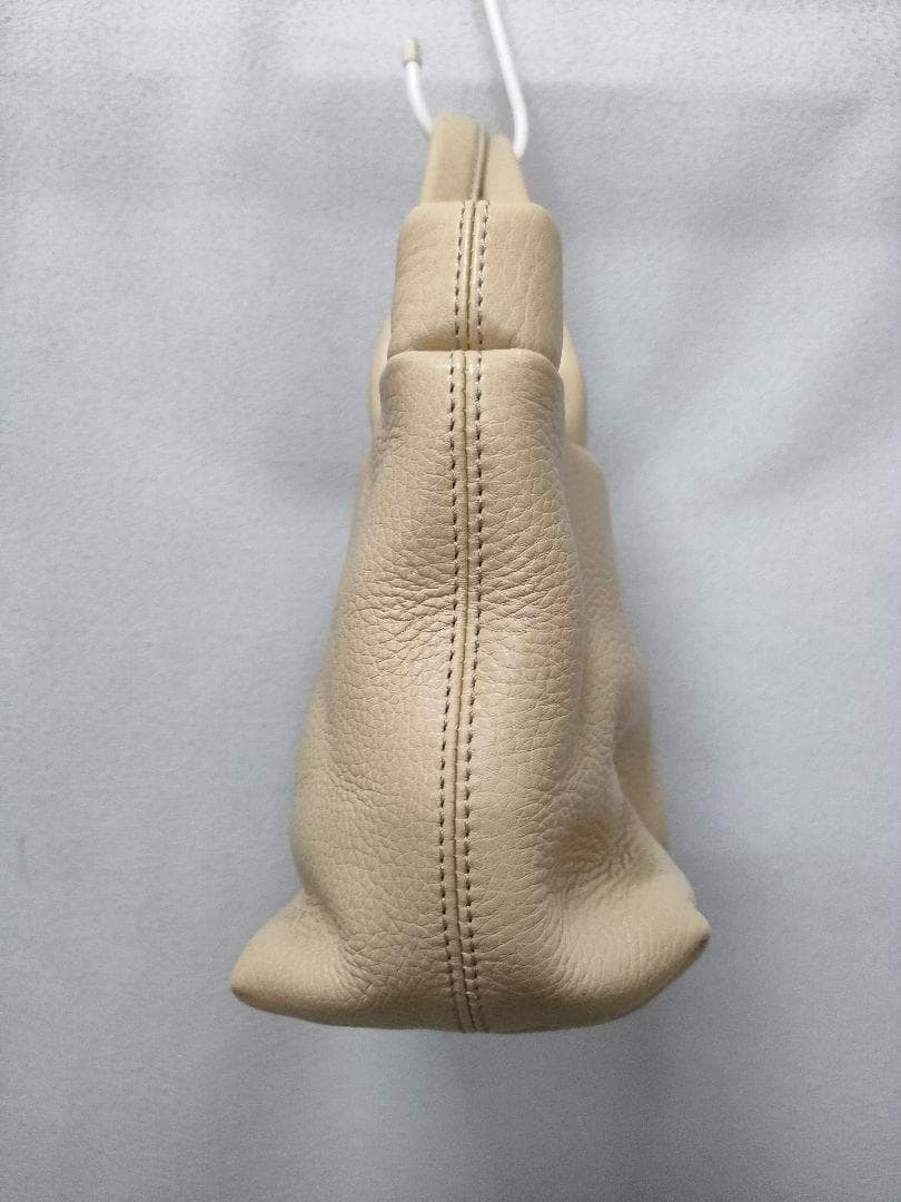 ヒロフ　レザー　ハンドバッグ　ベージュ