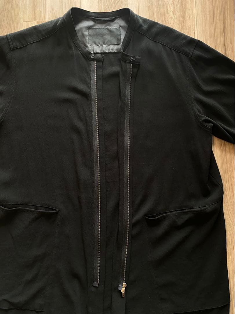 The Viridi-anne 強撚二重織りファスナー半袖シャツ