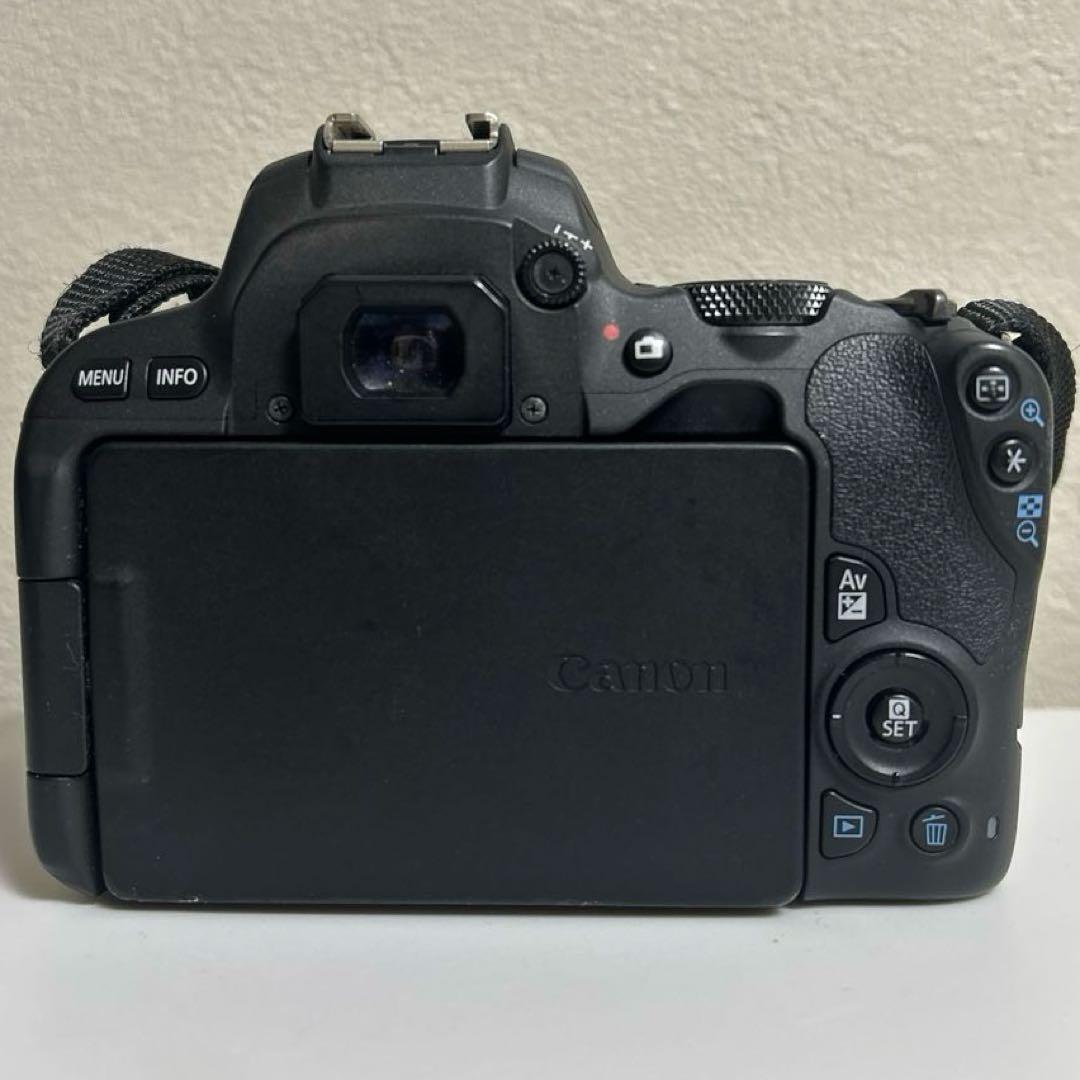 Canon EOS Kiss X9 デジタル一眼レフデビューセット