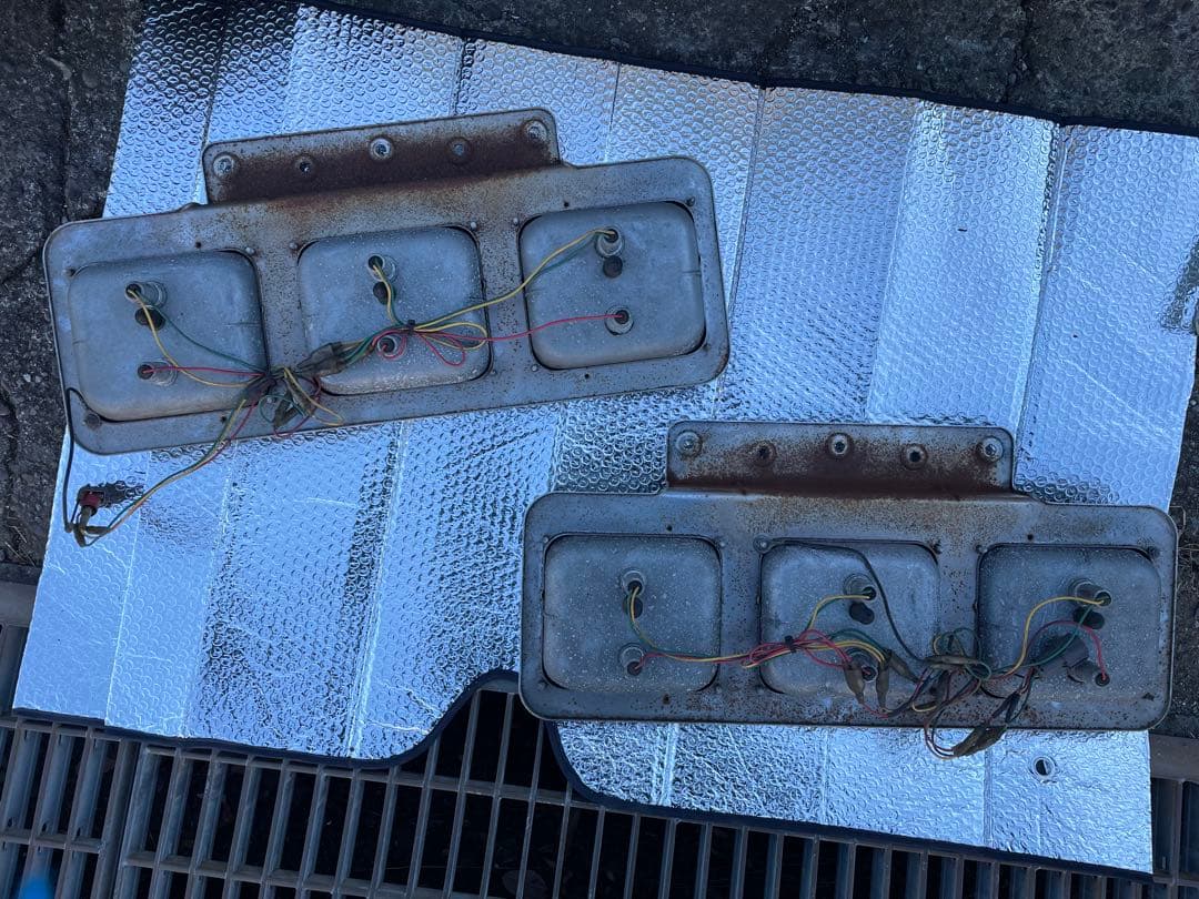 アローテール　トラック　デコトラ　テールランプ　バステール