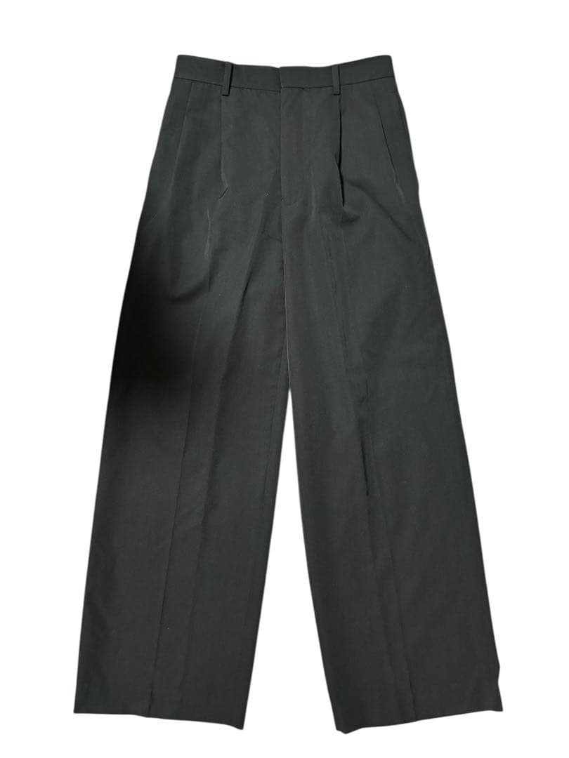 パンツ Light Wool Max Gabardine Two-Tuck Slacks