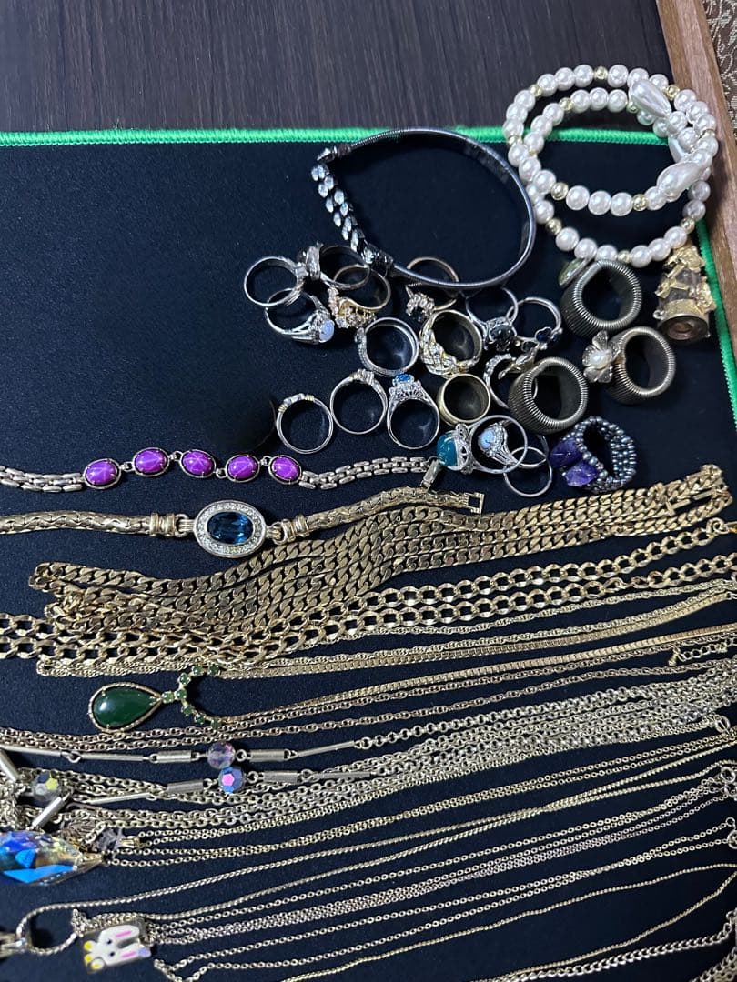 と*い様 遺品整理　アクセサリー多数　刻印有無混在・素材不明