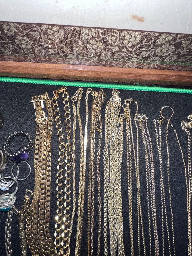 と*い様 遺品整理　アクセサリー多数　刻印有無混在・素材不明