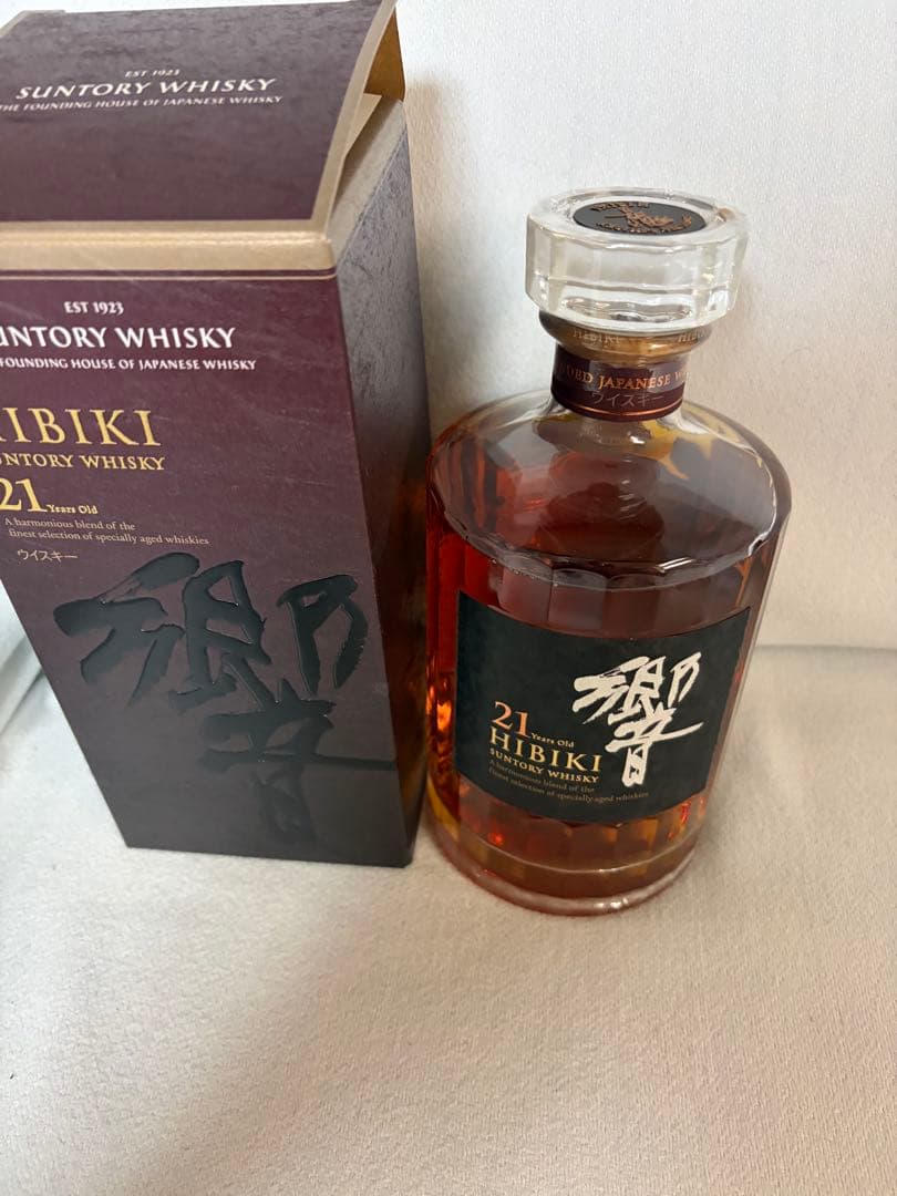 HIBIKI 21年 ウイスキー 750ml 箱あり