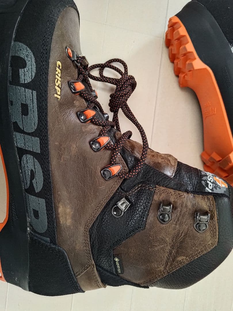 CRISPI バックカントリースキー用ブーツ