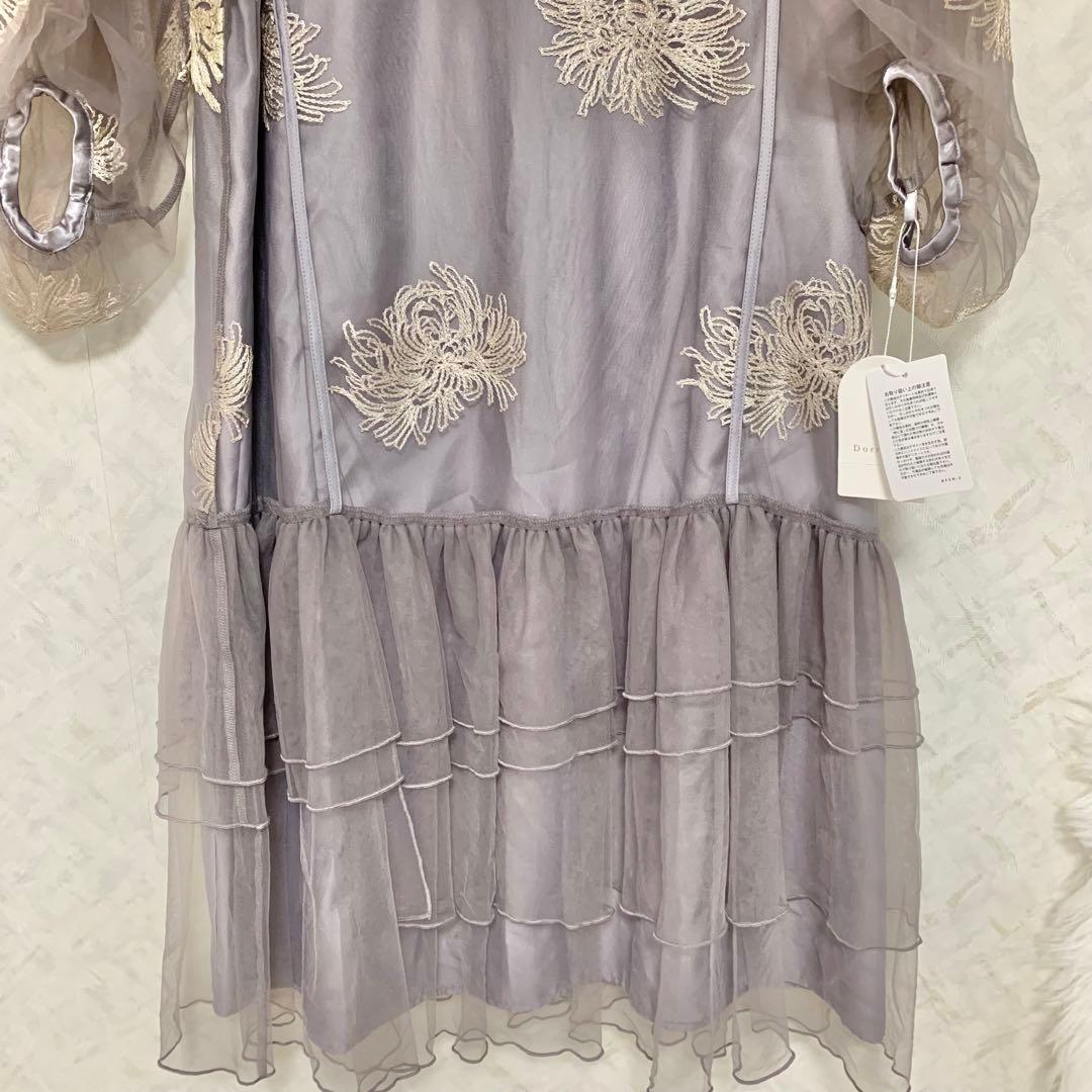 週末限定値下げ　niana フラワー 刺繍ティアードフリルドレス Aライン