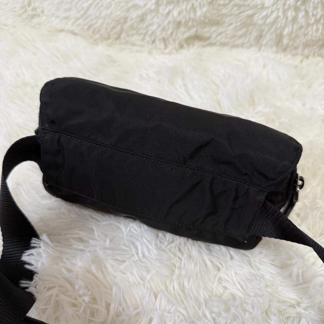 Clauvia様✨PRADA プラダ ボディバッグ ウエストバッグ 三角ロゴ