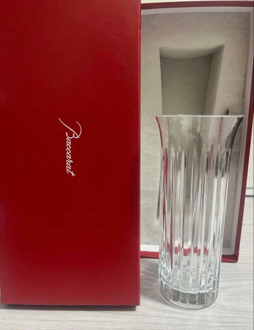 Baccarat クリスタル花瓶 ストライプデザイン
