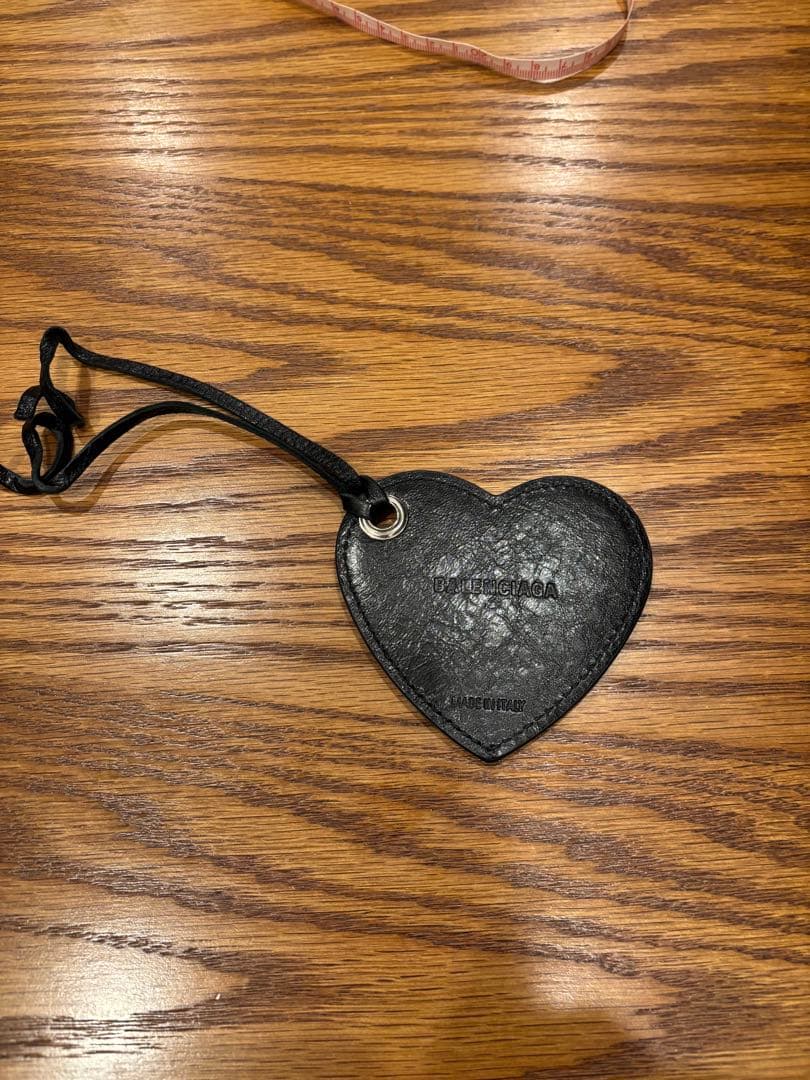 balenciaga ハートミラー　バレンシアガ