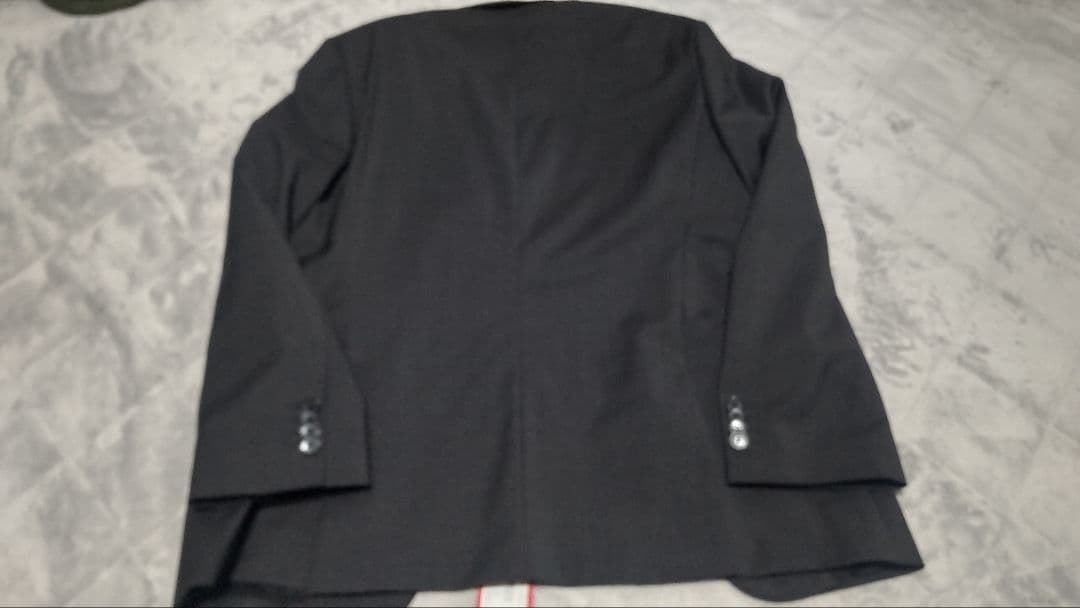 ★新品未着用★　HUGO BOSSダークグレー ジャケット　サイズ48