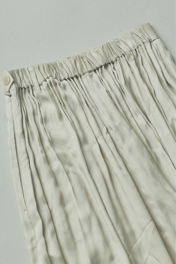 【未使用】curensology サテンタックパンツ 36