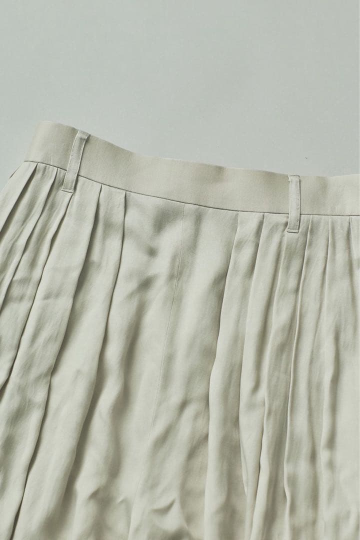 【未使用】curensology サテンタックパンツ 36