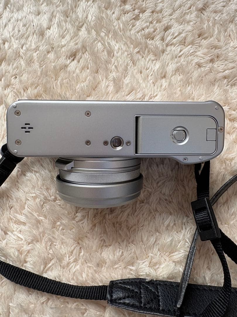 FUJIFILM x100vi シルバー