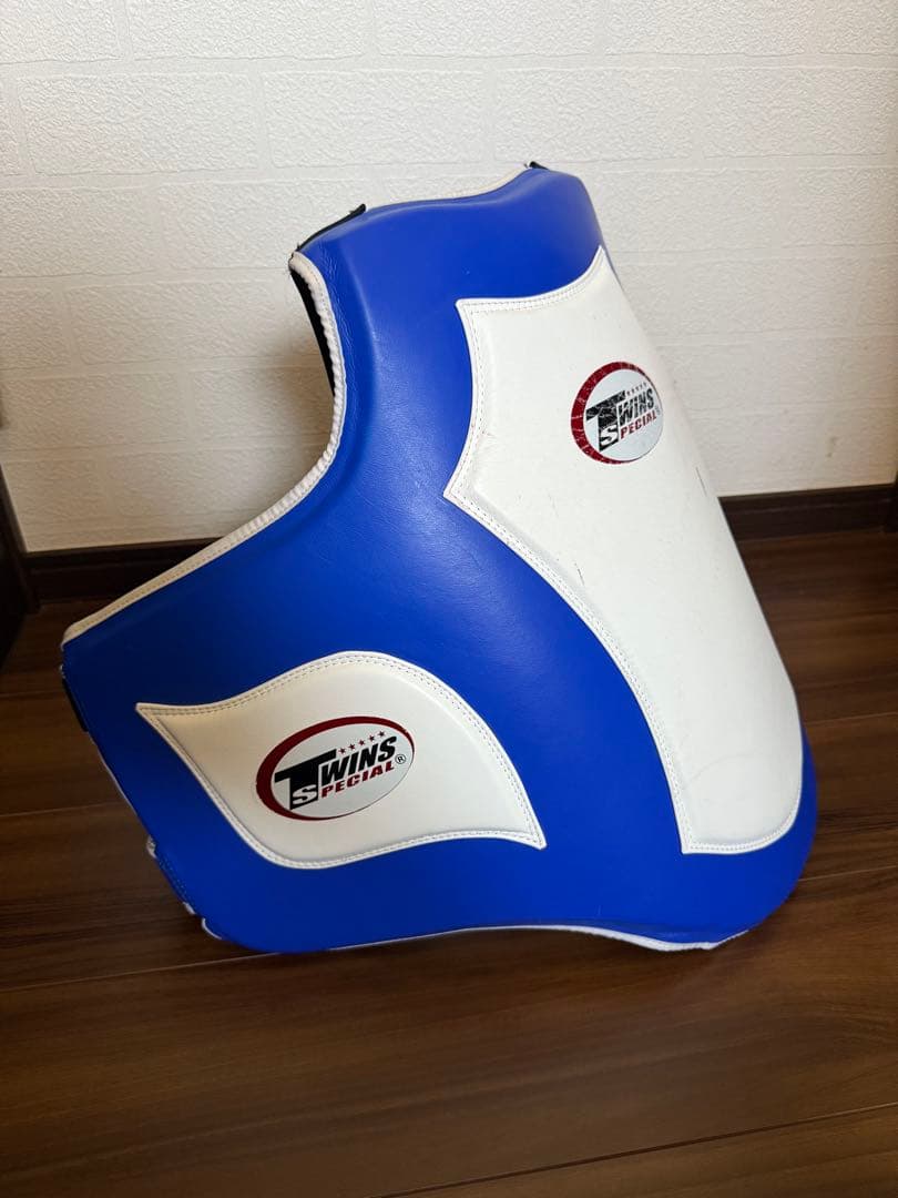 twins ツインズ ボディプロテクター ボディミット ベリーミット