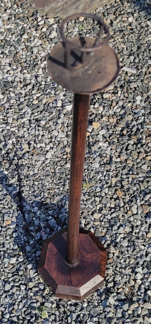 和骨董・木製燭台・アンティーク雑貨