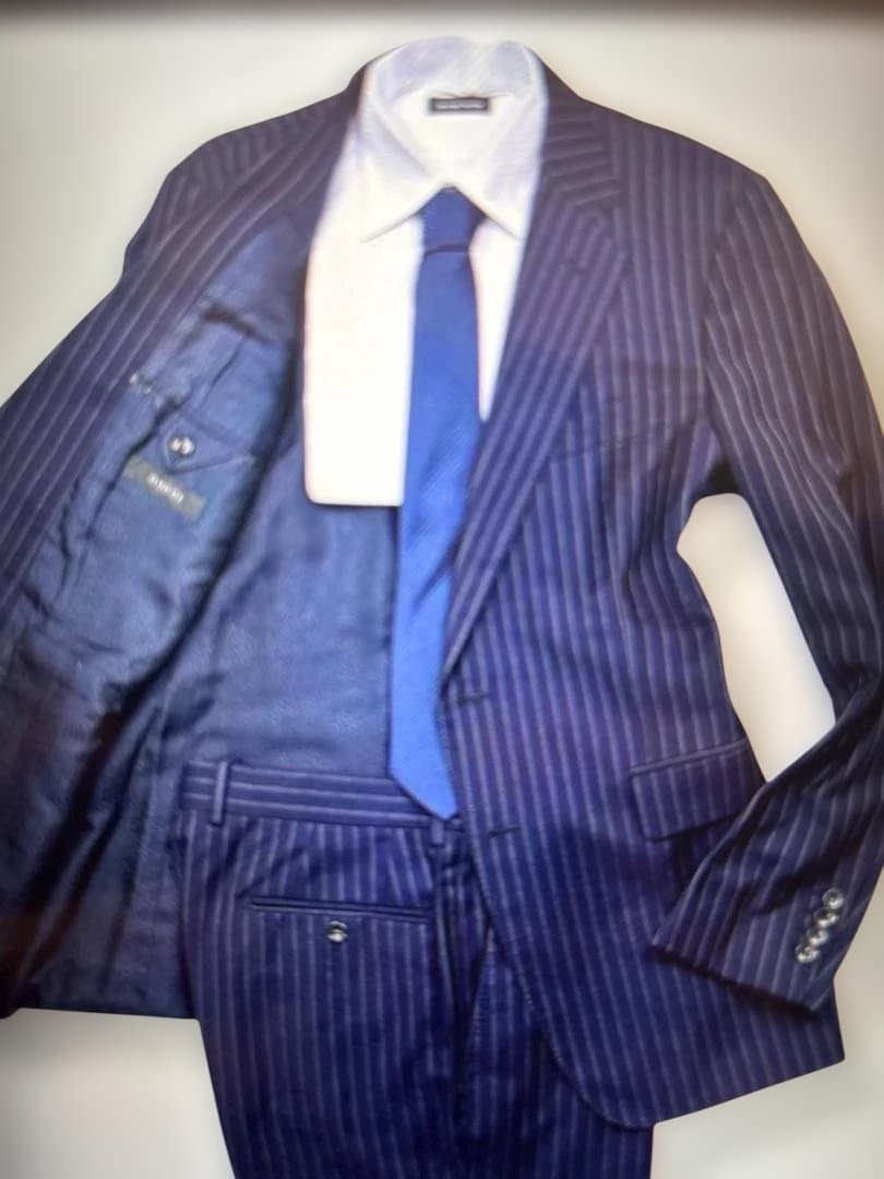 GUCCI スーツ セットアップ ストライプ 2B 裏地ロゴ柄 ネイビー 50R