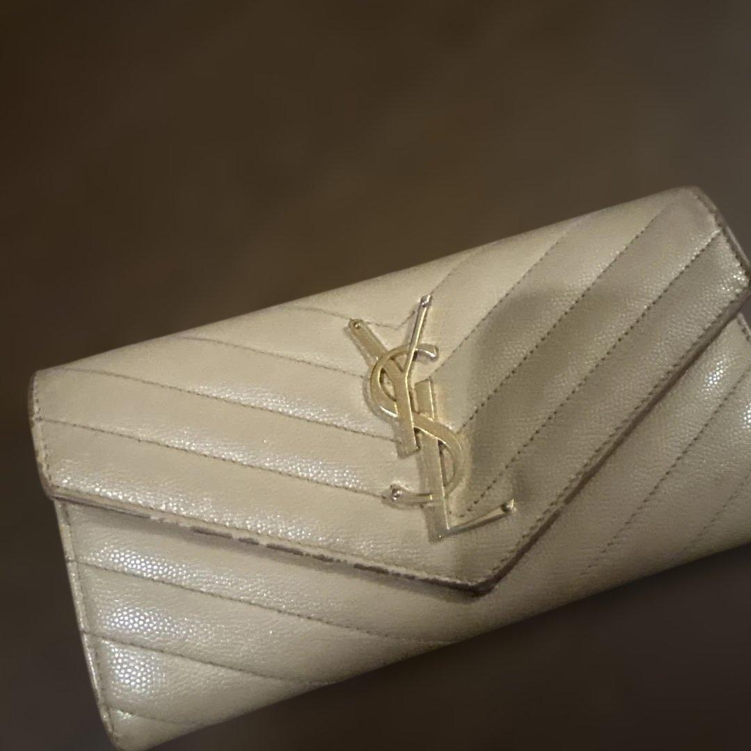 YSL ベージュ キルティング 長財布