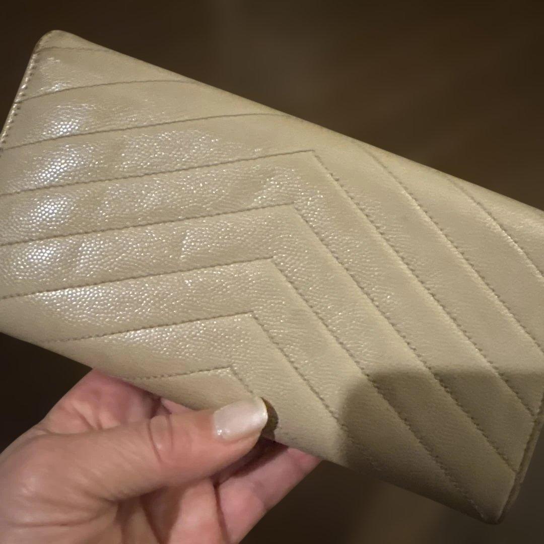 YSL ベージュ キルティング 長財布