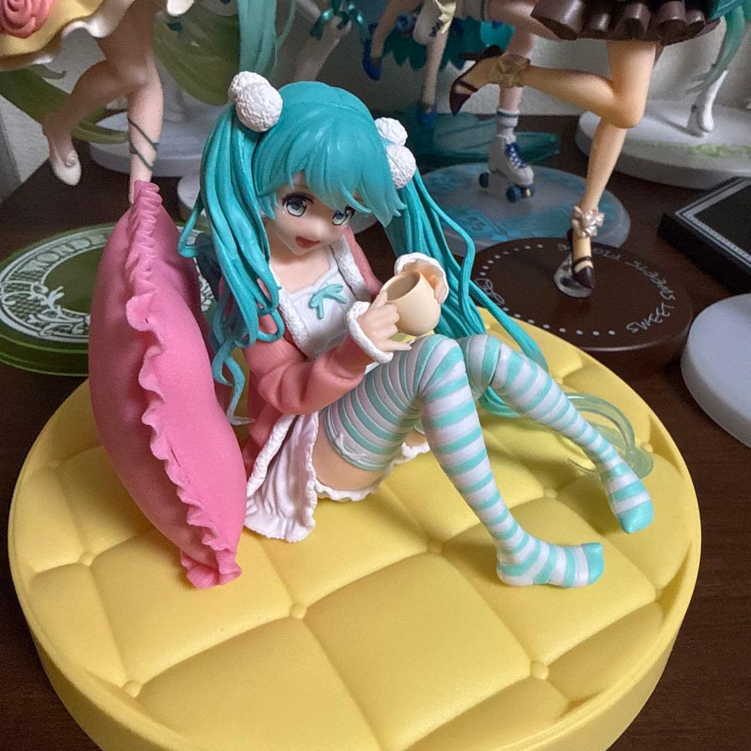 初音ミク　フィギュア　15体まとめ売り