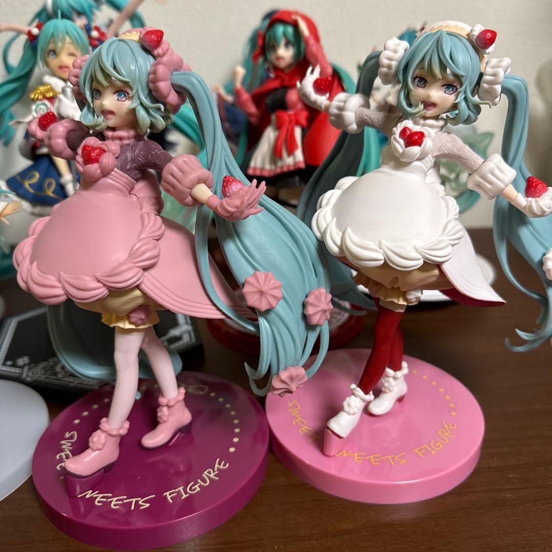 初音ミク　フィギュア　15体まとめ売り