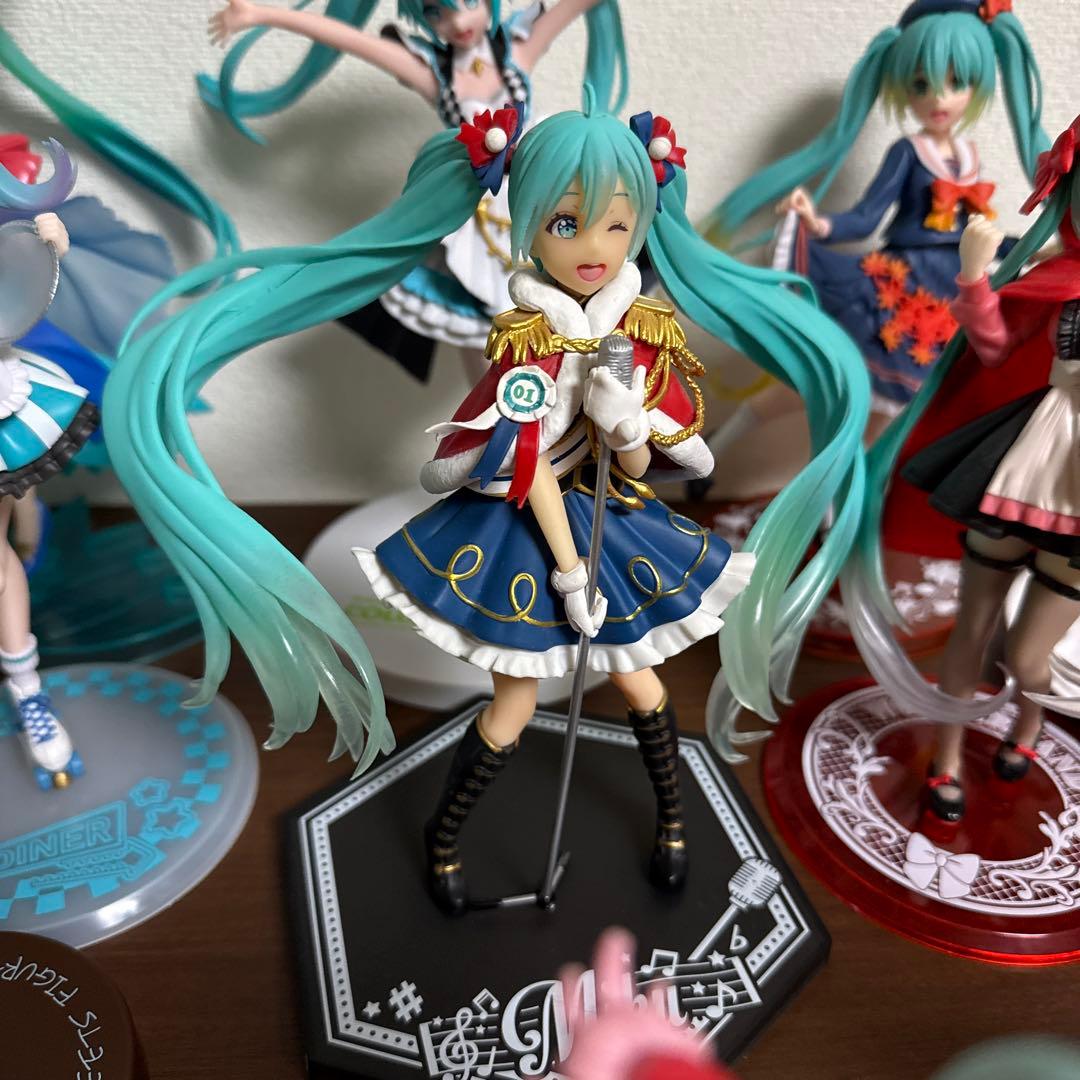 初音ミク　フィギュア　15体まとめ売り