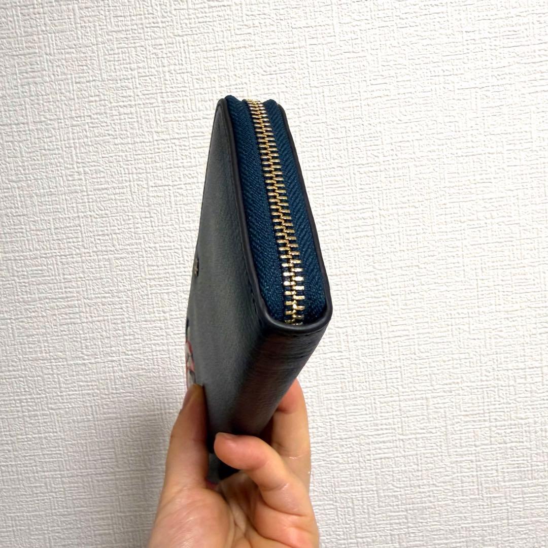 新品未使用　Anya Hindmarch 長財布 ネイビー 個性派虎デザイン