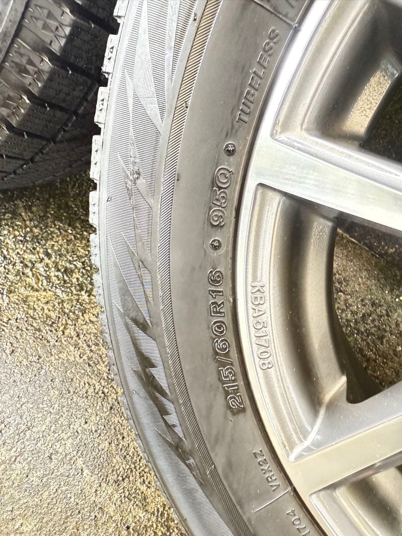 215/60R/16パサートb8 スタッドレスホイールセットブリザック vrx2