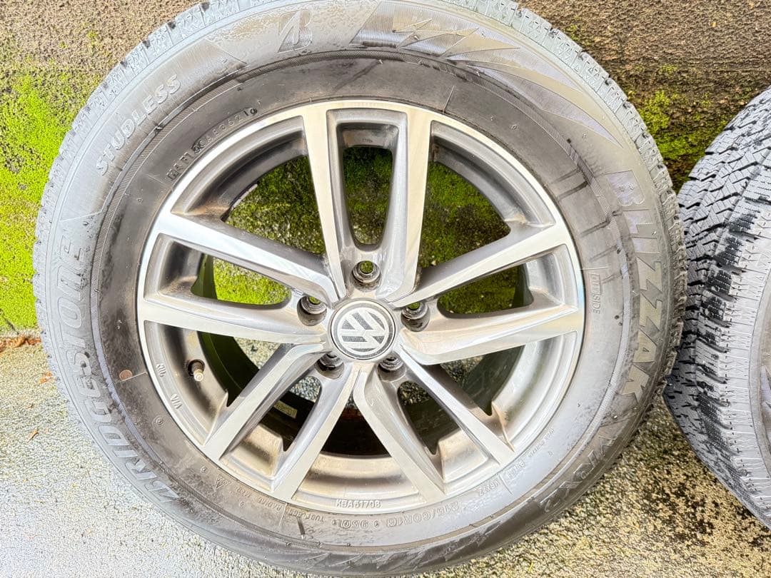 215/60R/16パサートb8 スタッドレスホイールセットブリザック vrx2
