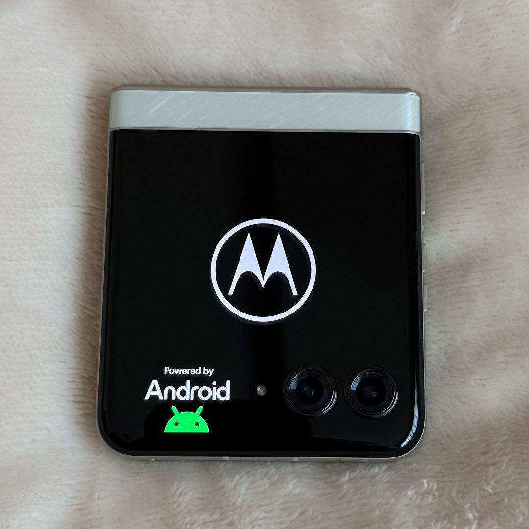Motorola razr 60 SIMフリーモデル