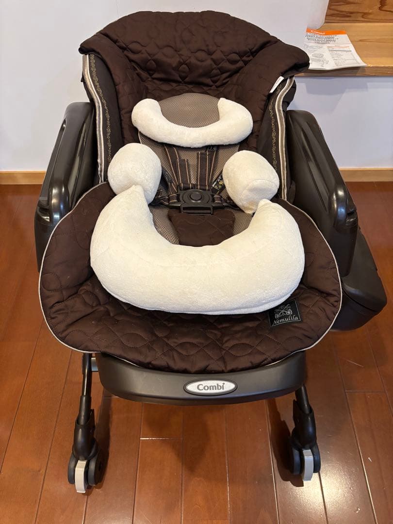 【美品】ネムリラ　AUTO SWING おやすみダッコプラス　使用感少なめ