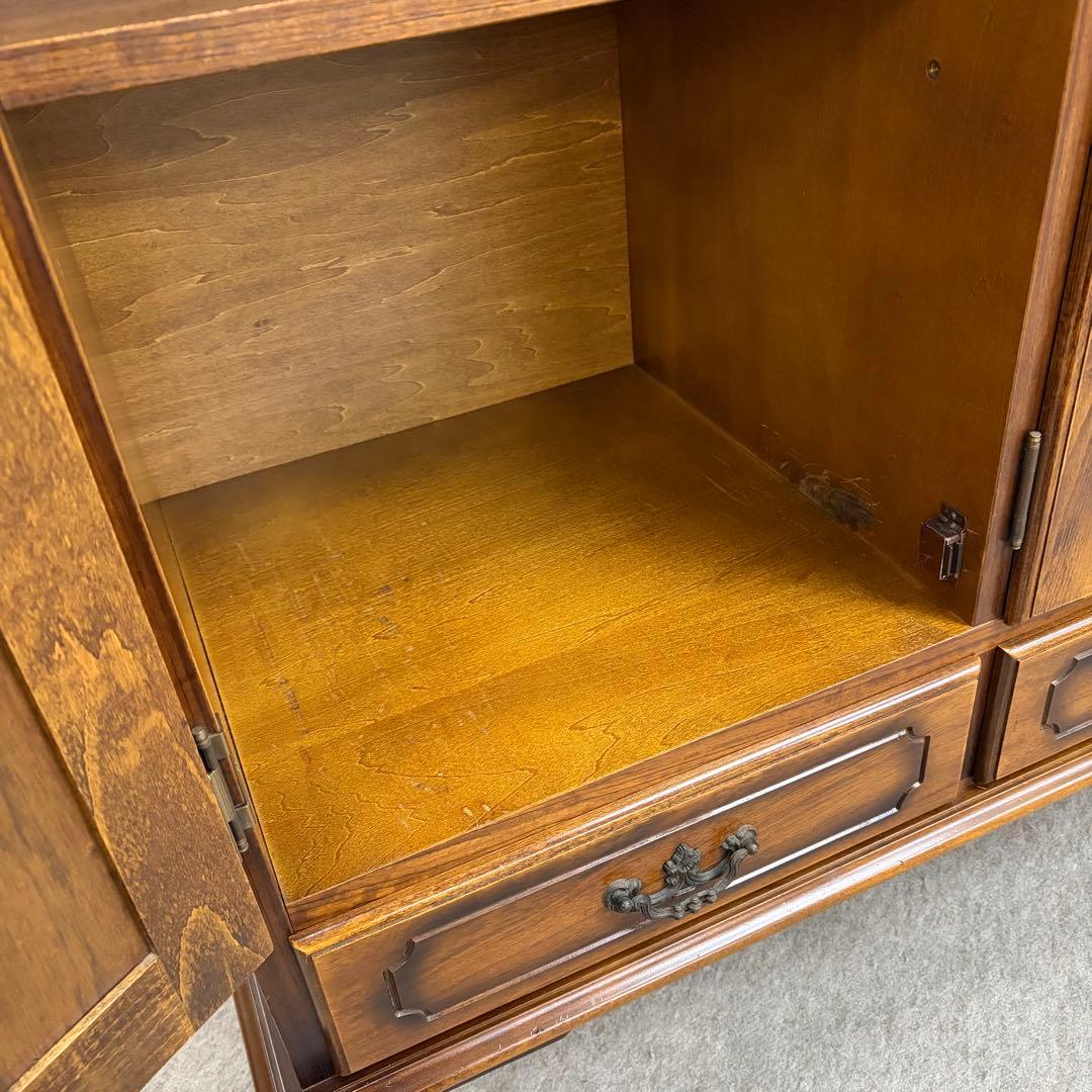 【カリモク】\"コロニアル\" サイドボード