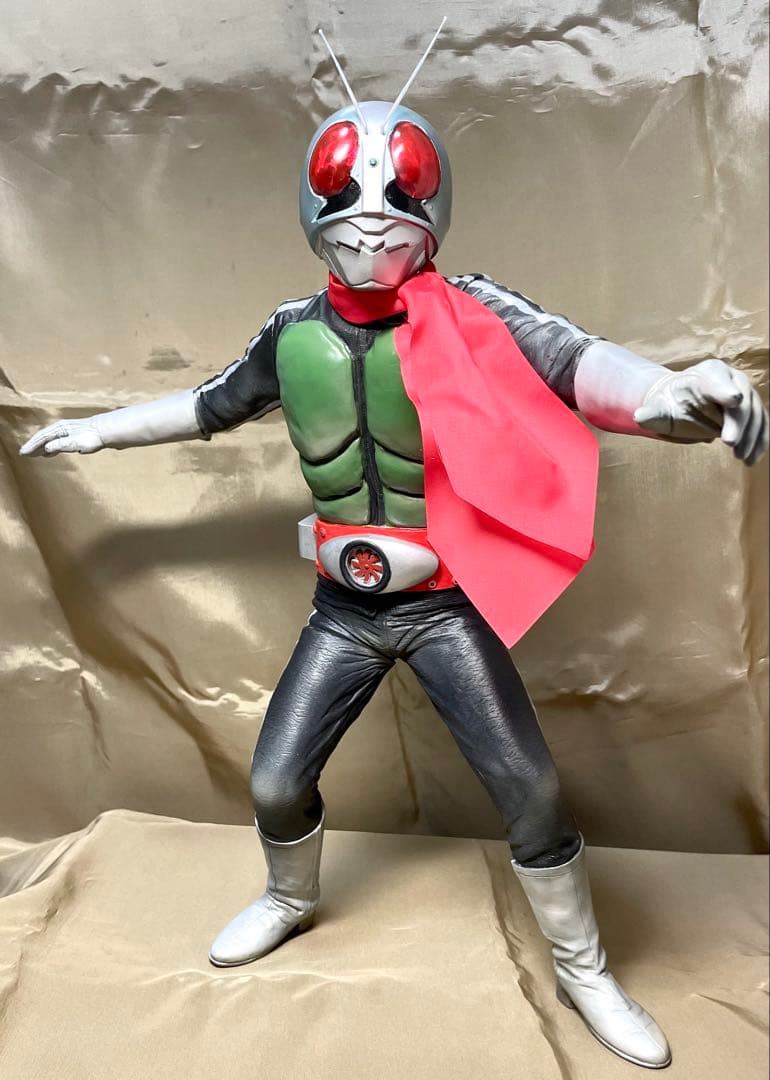 仮面ライダー新1号改造リペイント完成品(検索 海洋堂 メディコム 1/1マスク)