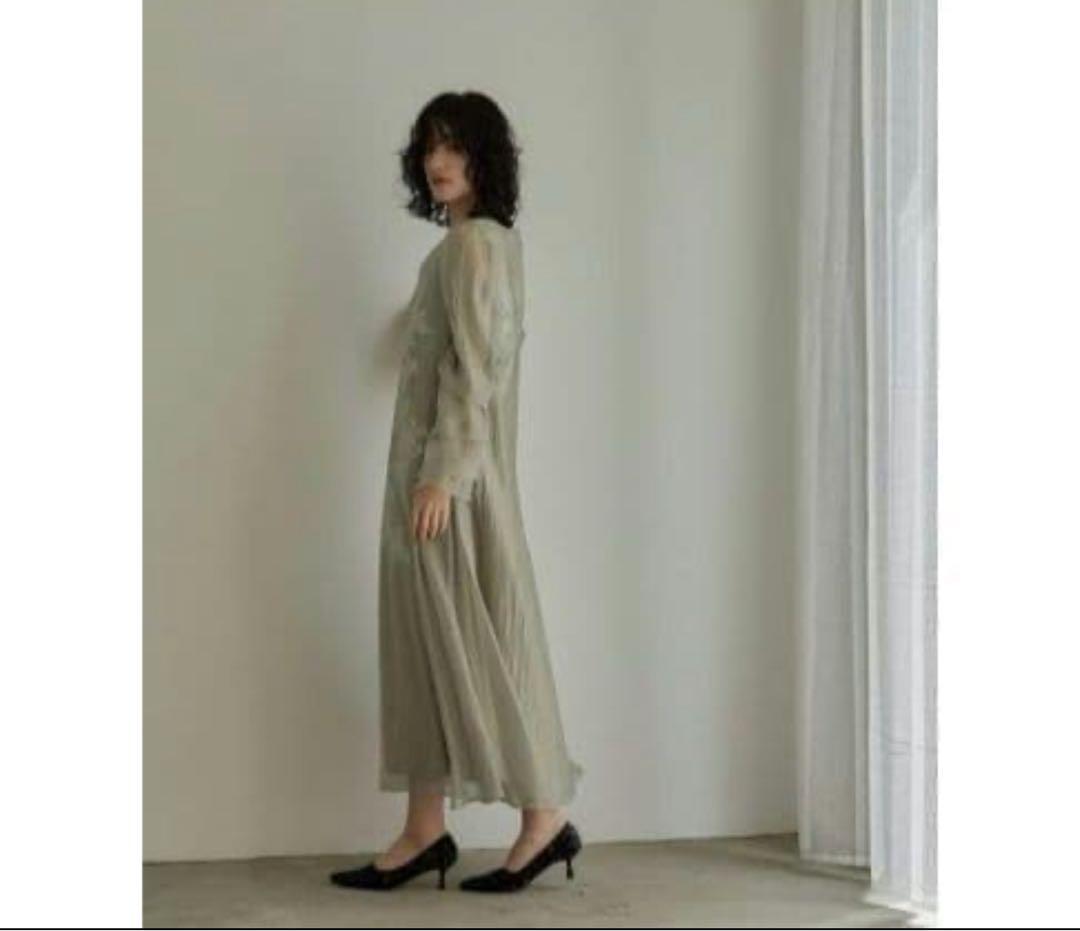 kana モチーフレース シアー ワンピース マスタード　M