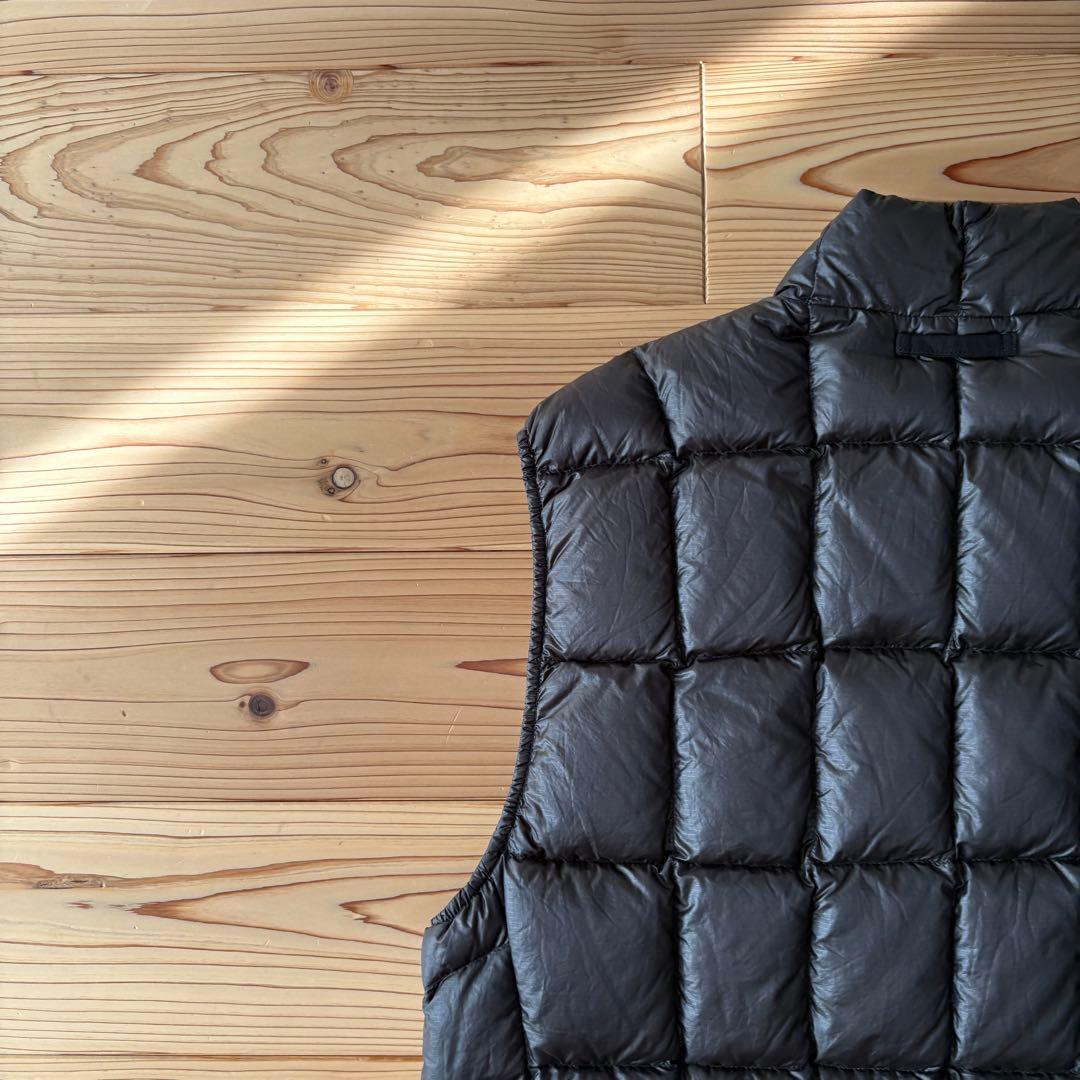 モンベル900FP EXライトダウンベスMen’s XL ブラック